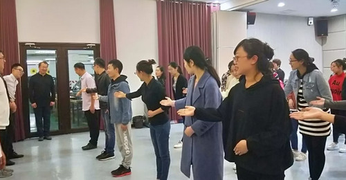 烟台孙周口腔礼仪学习