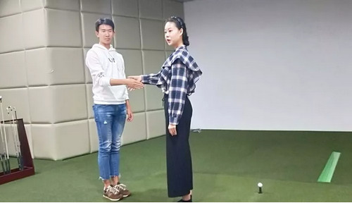 烟台孙周口腔礼仪学习