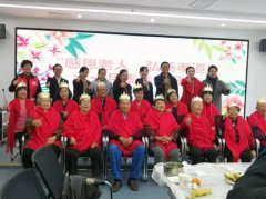 孙周口腔协办大海阳社区党委组织的11月集体生日